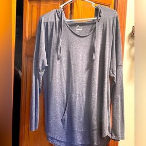 XL Old Navy Active Lightweight Top.